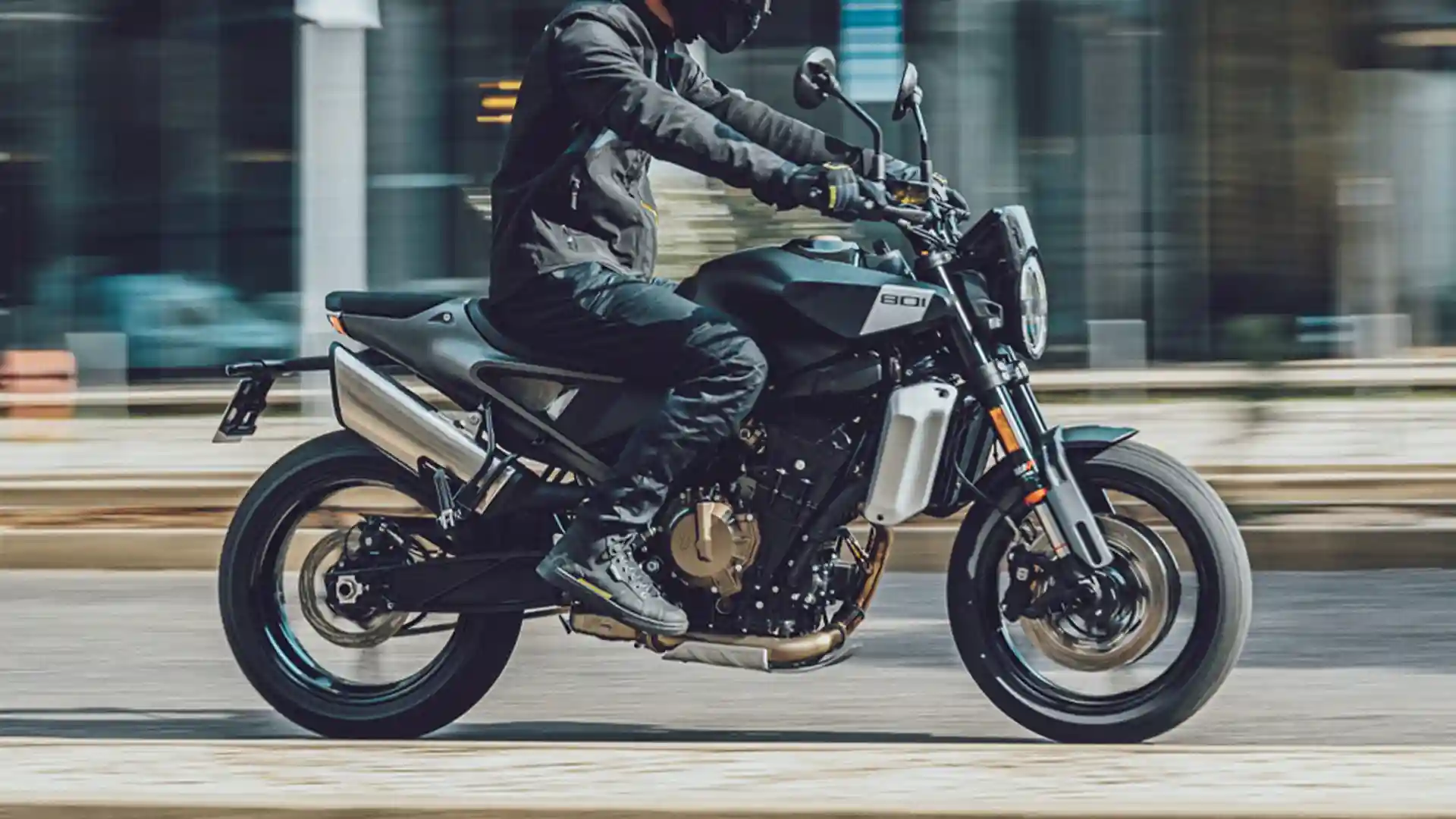 Husqvarna Svartpilen 801 Meluncur dengan Mesin 2 Silinder, Tenaganya Sampai 105 HP