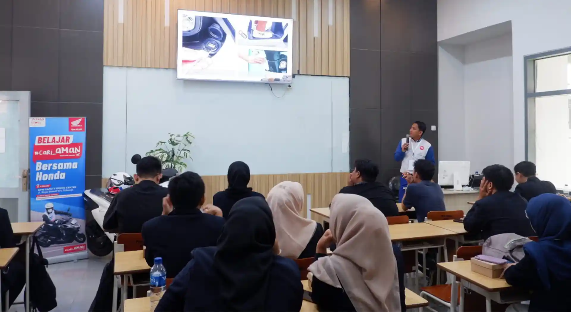 AHM Foundation and Collaboration of Young Generation to Develop The Country