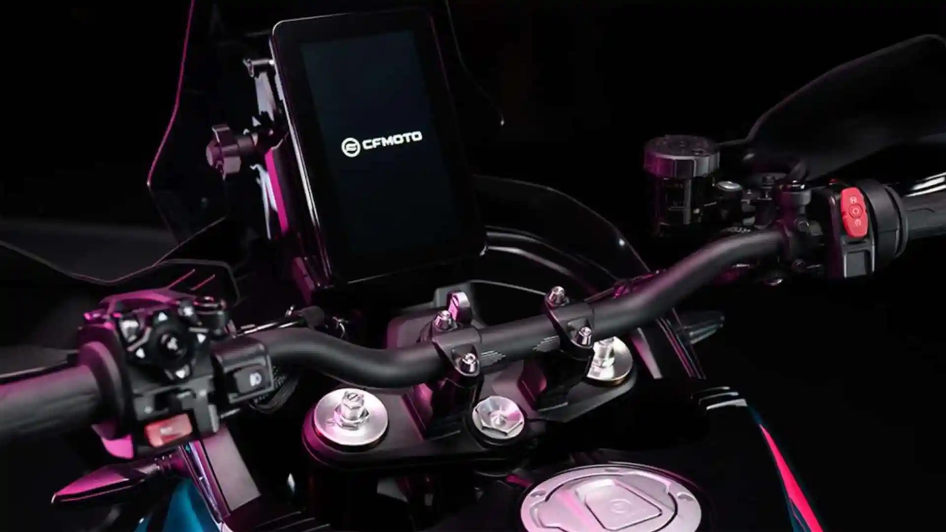 Versi Lebih Lengkap, CFMoto Siap Merilis 800MT-X