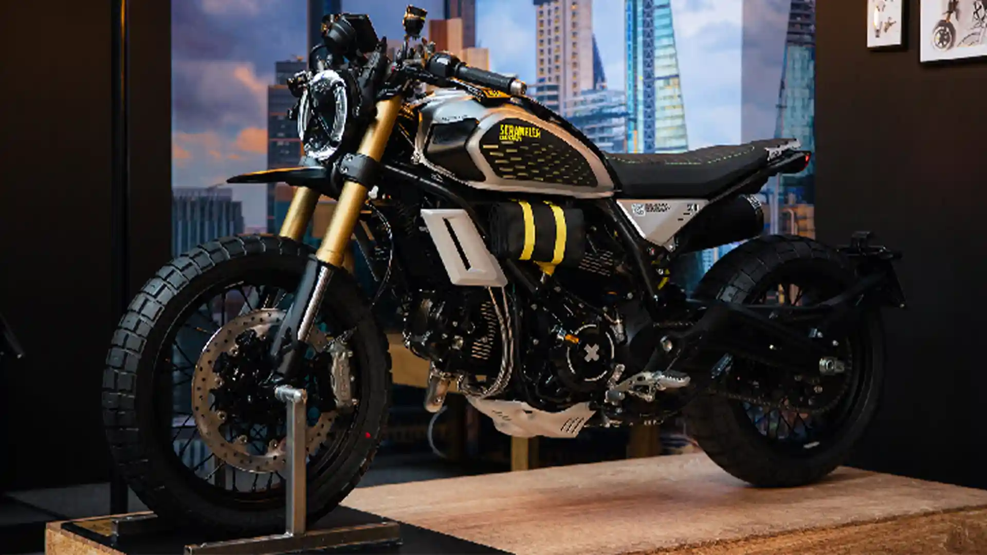 Keren Banget!! 2 Motor Scrambler Ini Dikustom Oleh Ducati