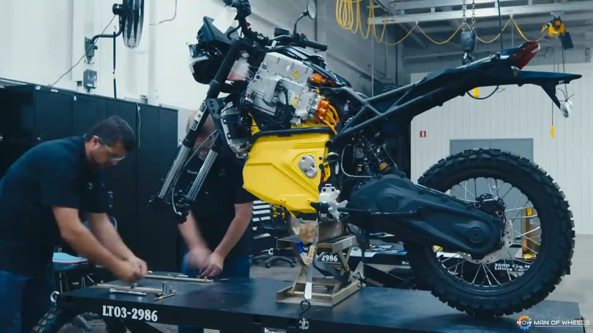 Teaser Motor Listrik Baru dari Can-Am yang Bergaya Adventure