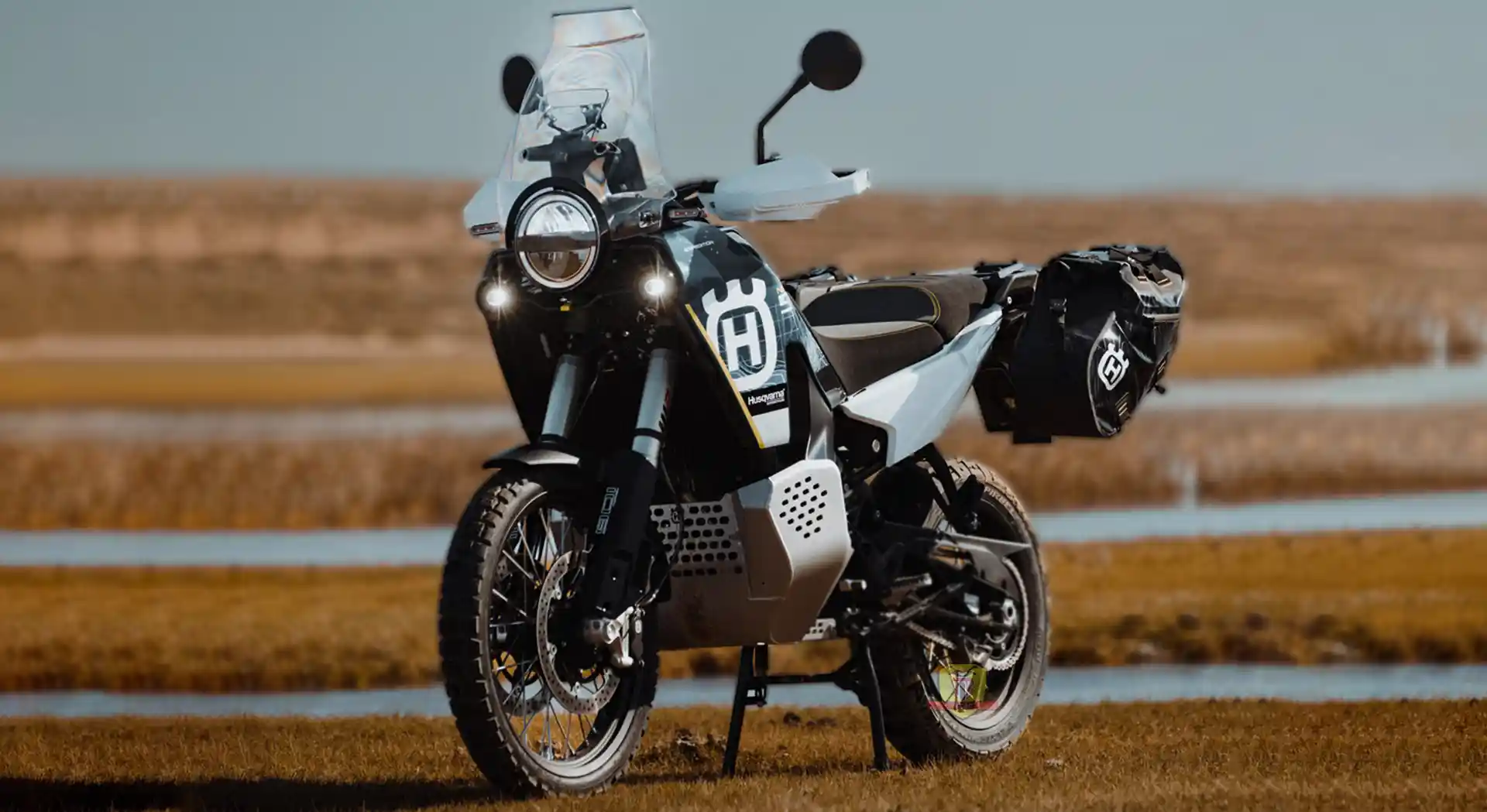 Menggunakan Mesin KTM, Husqvarna Norden 901 Expedition Meluncur dengan Sejumlah Kelengkapan