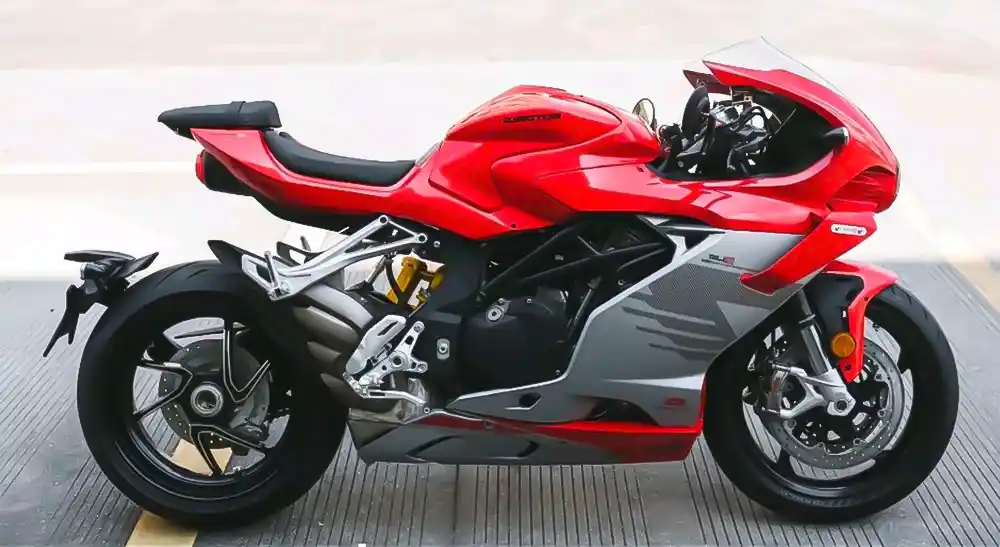 Plek Ketiplek MV Agusta Superveloce, Motor Baru QJ Motor Super9