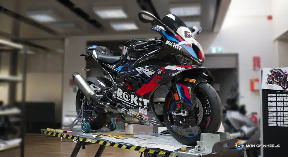 Terbatas! BMW M1000RR "WSBK Champion 2024" Edisi Toprak Razgatlioglu