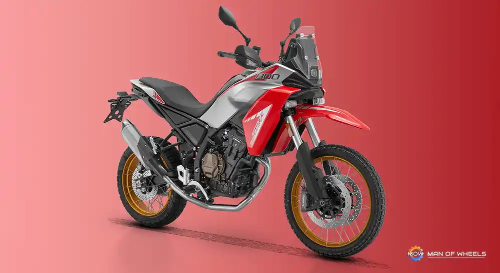 Motor Petualang Gagah QJ Motor SRT 800 RX Meluncur, Tangki Gede 21 Liter!