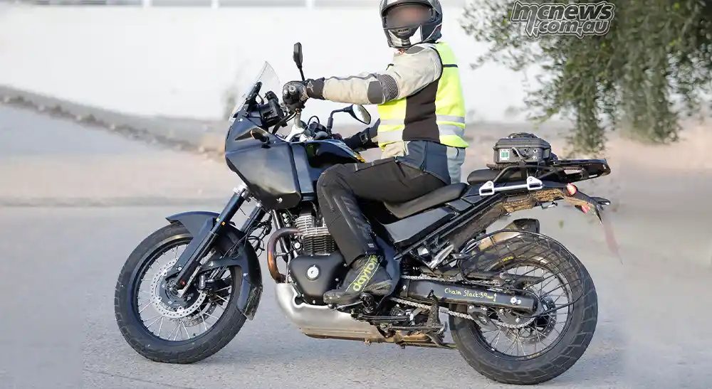 Spy Shot Royal Enfield Himalayan 750, Motor Baru Terpantau Sedang di Tes!