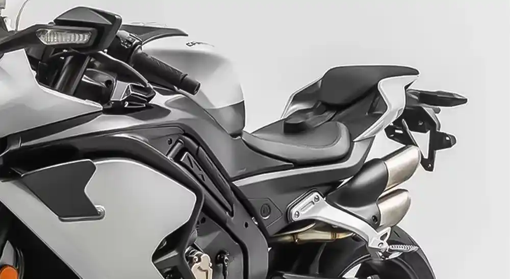 CFMoto Kembangkan Sabuk Pengaman untuk Dipasang ke Sportbike 750SR-R?