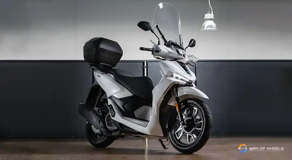 Lawan Vario 125! Meluncur Skutik Voge SR16 125, Fiturnya Bejibun