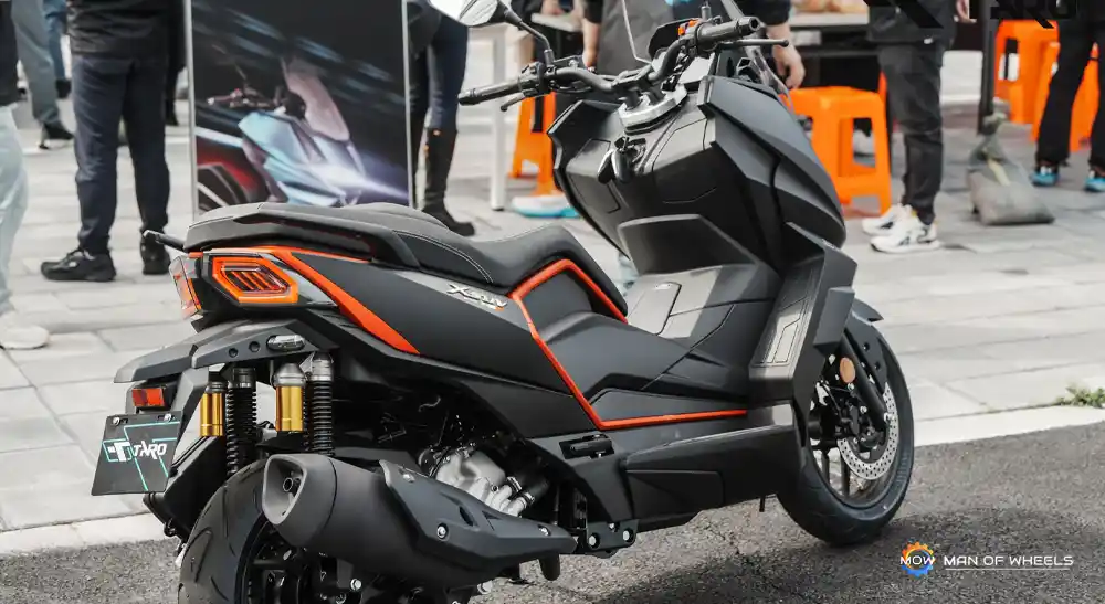 Taro RON 250 Meluncur Sebagai Skutik Bongsor Sporty, Lawan XMax dan Forza!