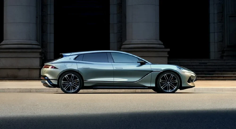 Denza Z9 GT Electrek