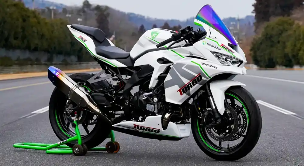 Kawasaki Ninja ZX-4RR Turbo Bikinan Trick Star dengan Top Speed Hampir 300 KM/H!