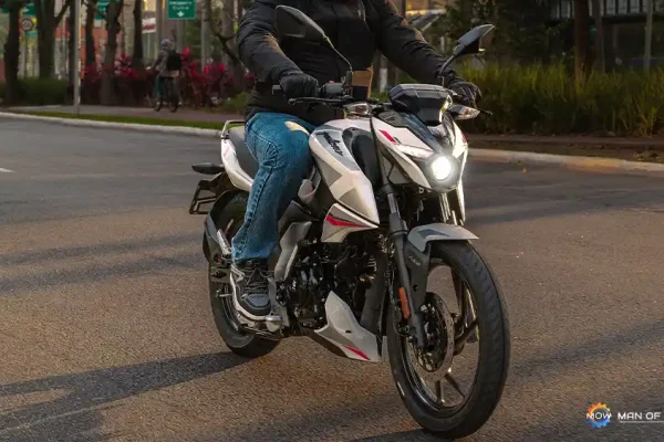 Motor Sport Bajaj Pulsar N150 2026 Ternyata Masih Dijual Disini, Harganya Segini?