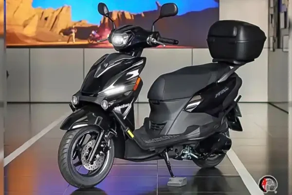 Skutik Besutan Suzuki, Haojue NFR125 Desain Unik Ala Robot Kena Diskon Gede!