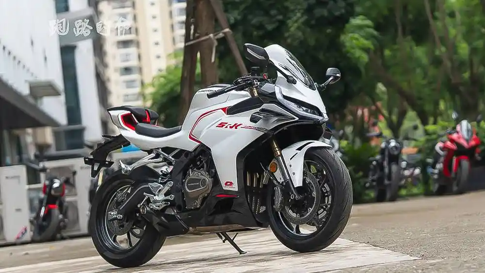 QJMotor, SRK 450 RR, QJMotor SRK 450 RR, motor sport, motor baru