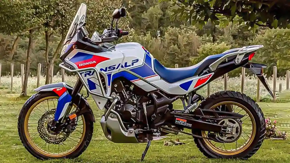 Honda, Honda XL750 Transalp, XL750 Transalp, Honda XL750 Transalp SP, edisi spesial, motor petualang