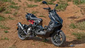 Tampilan Lebih Sangar! Italjet Dragster 300 Black Edition 2026 Skutik Garang dengan Warna Full Hitam