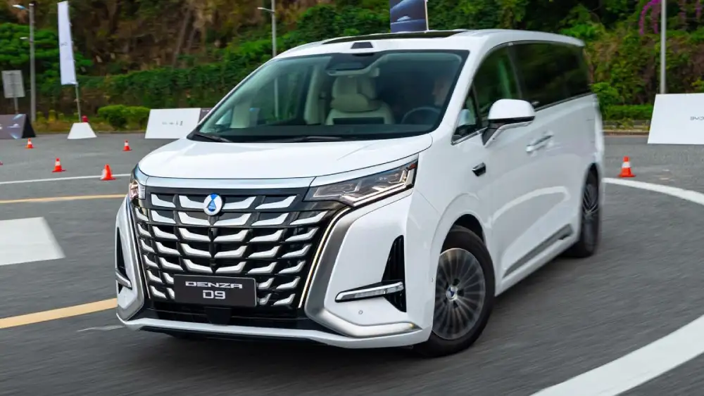Denza D9 Facelift CarExpert